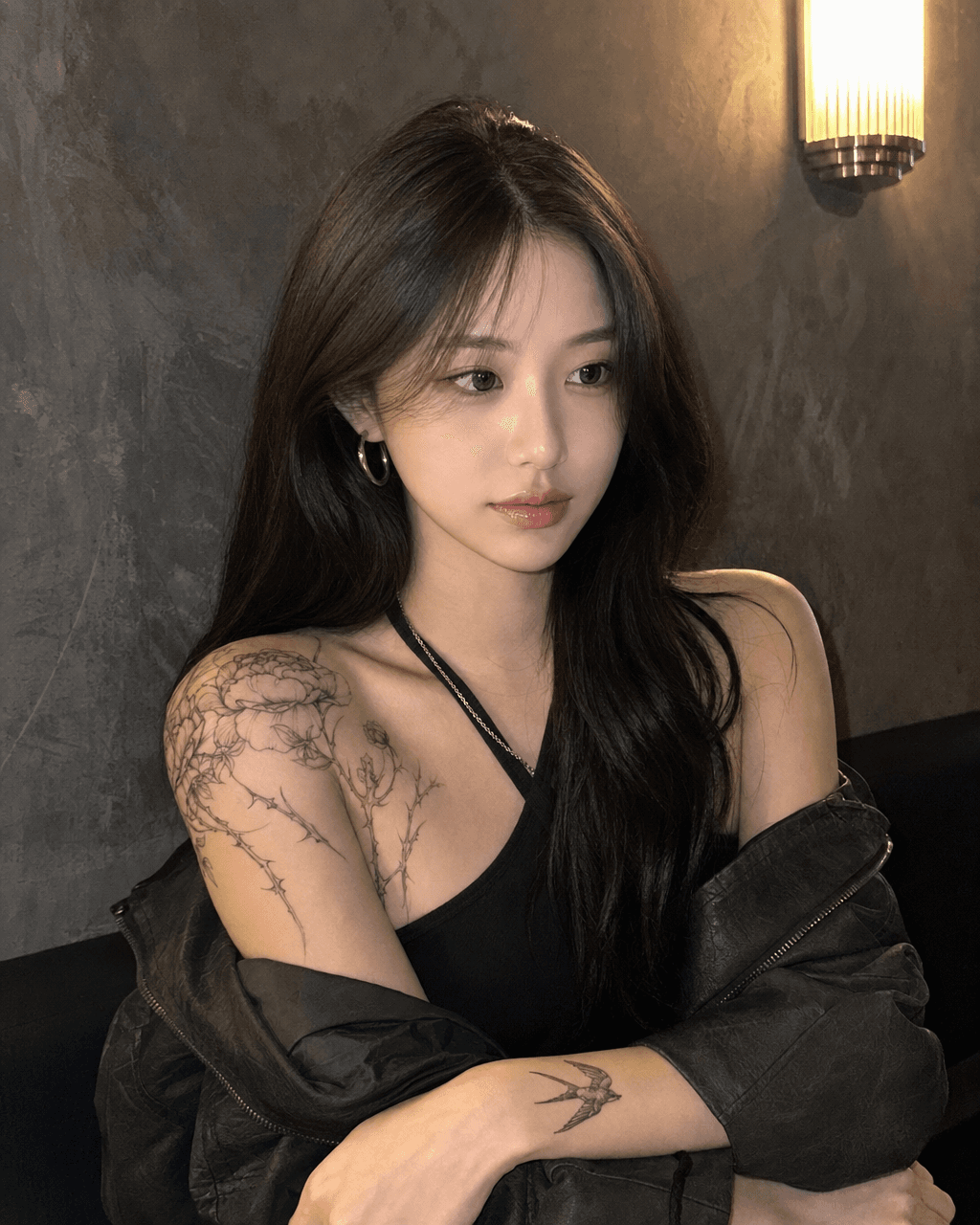 Input photos and example result for 불량 연애 라운지 프로필